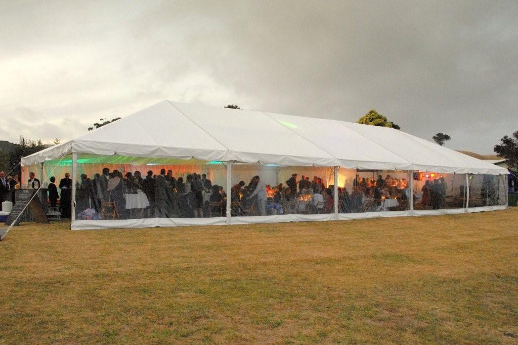 10x30 Clipframe Marquee (incl. white walls)